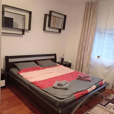 Apartament Bed & Breakfast Floreşti Exterior foto