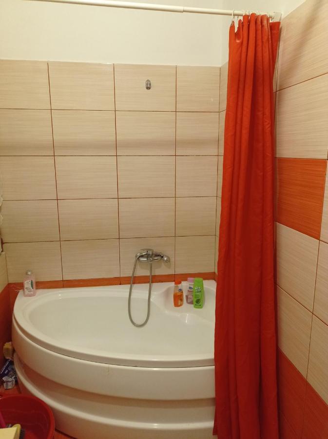 Apartament Bed & Breakfast Floreşti Exterior foto